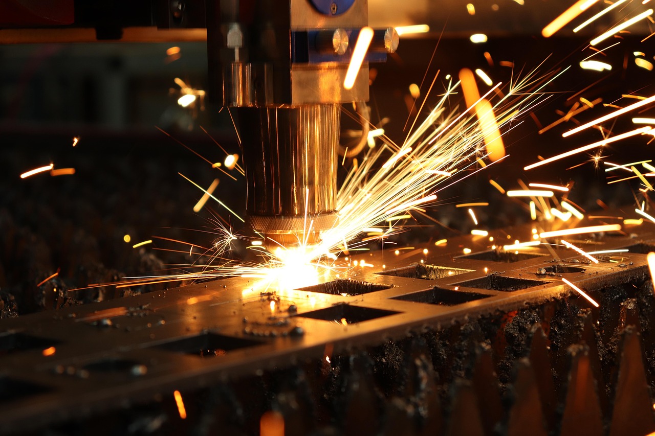 Laser Cutting Machines: Transforming Modern Manufacturing